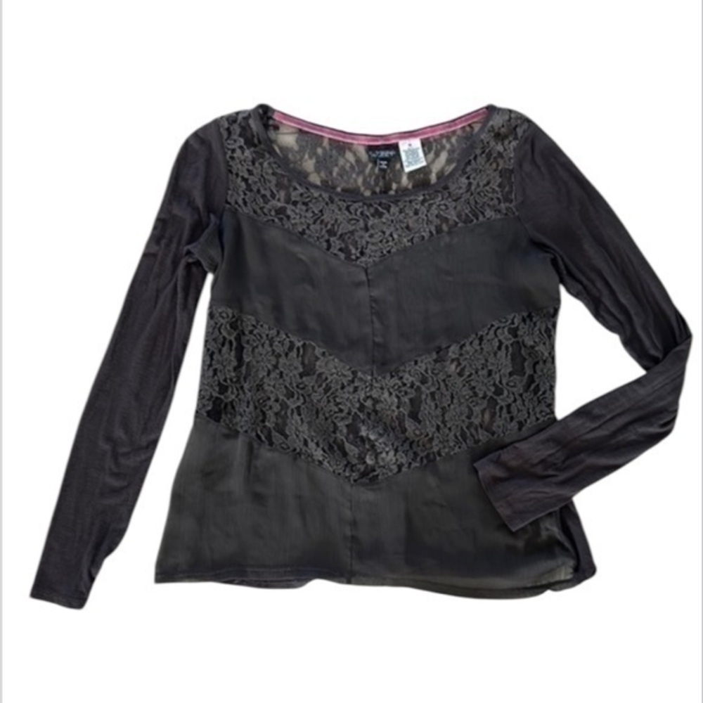 Daytrip size small smoke gray lace shirt